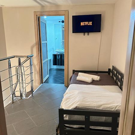 Fox Holiday Home In The Port Naples Extérieur photo