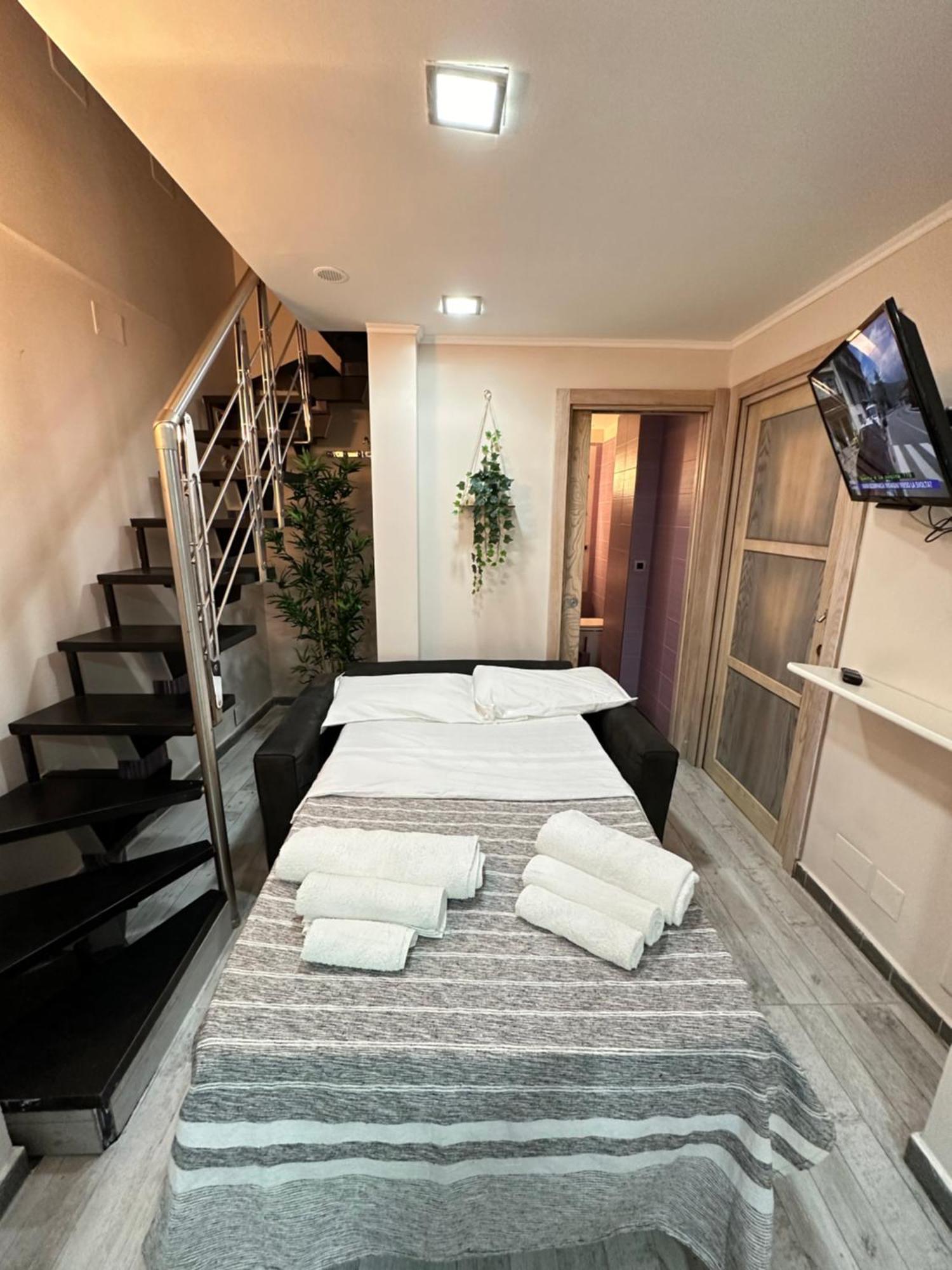 Fox Holiday Home In The Port Naples Extérieur photo