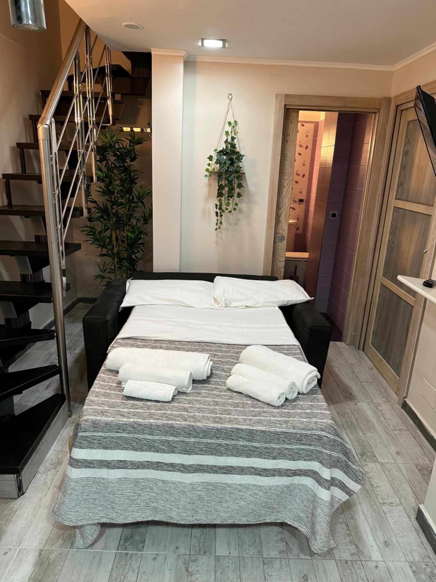 Fox Holiday Home In The Port Naples Extérieur photo